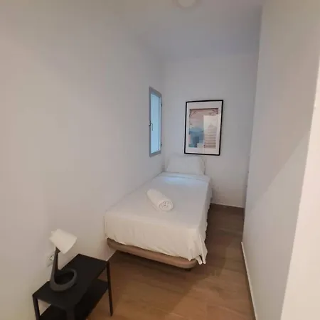 Apartment Modern 3br Near Center *